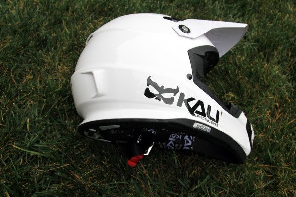 Kali Trickle Down in Full Effect, DOT Full Face, Road Helmets Get Better, Lighter, and More Protective Kali helmets 2014 Shiva road helmet gloves20140130_0767
