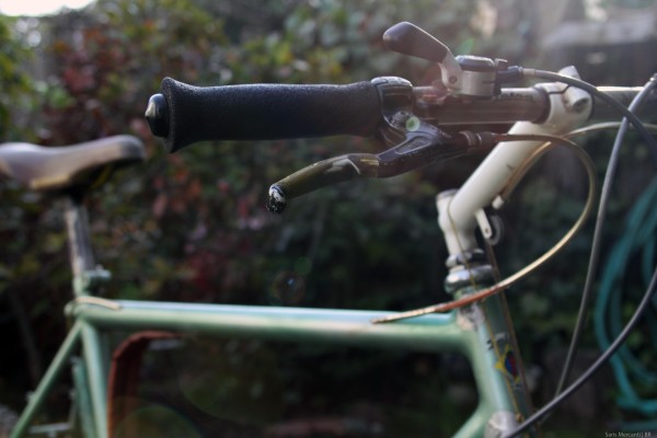 Salsa Handlebar and Cockpit