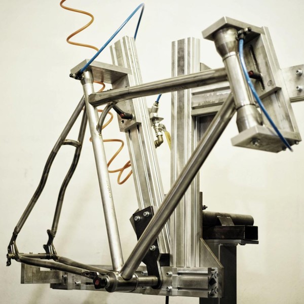 Festka-Mist-Ti-disc-brake-cyclocross-fabrication-jig