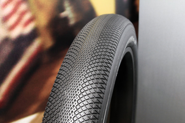 Taipei Cycle Show: Vee Tire Co. Fatbike Tires - Bigger, Studded, 29+ and 27.5"+? Taipei Cycle Show: Vee Tire Co. Fatbike Tires - Bigger, Studded, 29+ and 27.5"+?
