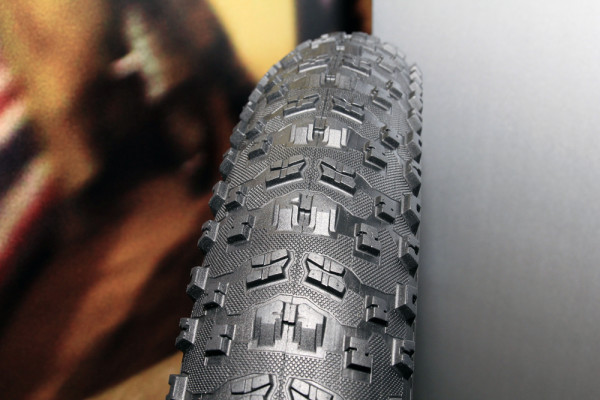 Taipei Cycle Show: Vee Tire Co. Fatbike Tires - Bigger, Studded, 29+ and 27.5"+? Taipei Cycle Show: Vee Tire Co. Fatbike Tires - Bigger, Studded, 29+ and 27.5"+?
