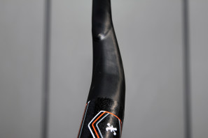 Taipei First Look: Box Component's Clever Irene Disc brake Lever, Plus New Derailleur, New 35mm Bars, and more IMG_3368