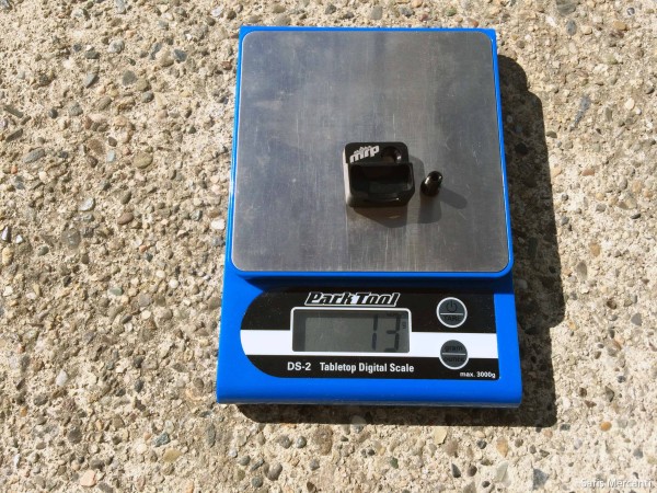 MRP Decapitator Bottle Cap Scale Shot of Weight