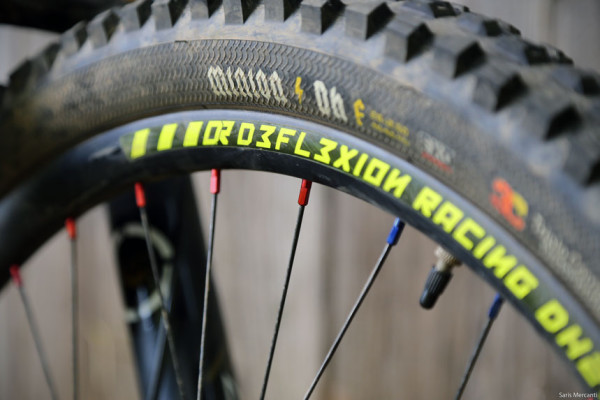 Deflexion Racing Carbon DH Rim (4)