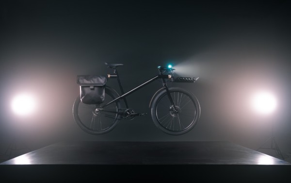 CHI_MNMLxMethodBicycle_BLACKLINE-1160x730