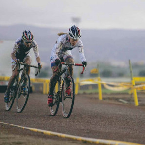 Cyclocross_2013_2014_photo_book_Balint_Hamvas_pg175_Vos_Compton