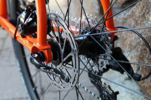 Salsa colossal ti steel disc road thru axle fargo suspension (1)