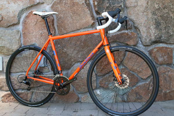 Salsa colossal ti steel disc road thru axle fargo suspension (18)