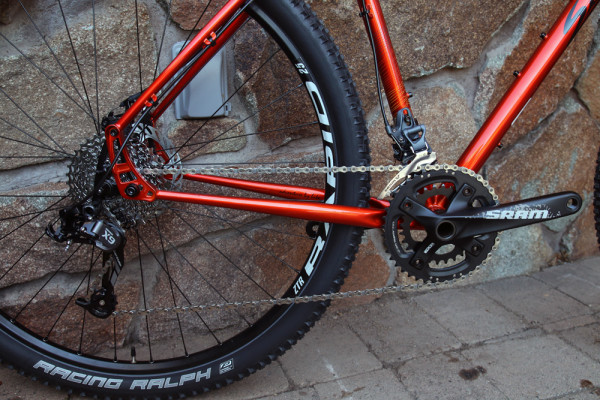 Salsa colossal ti steel disc road thru axle fargo suspension (5)