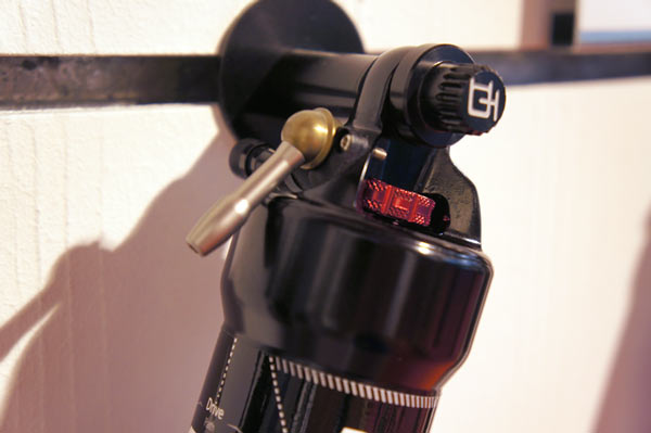 DT-Swiss-2015-X313-rear-shock