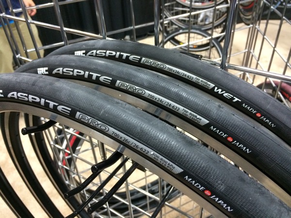 irc aspite endurance road race tire