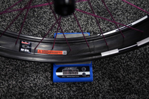 Industry Nine I9 fat bike hed big deal carbon road wheel (1)