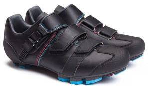 Rapha_Cross_shoes_Giro_Easton_carbon_sole_studio_three-quarter