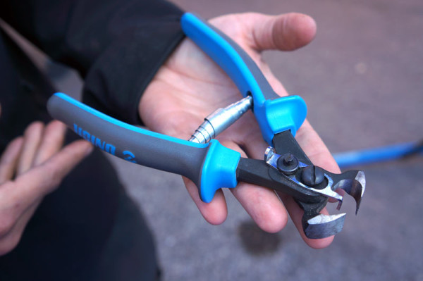 Unior-prototype-tire-tread-cutter01