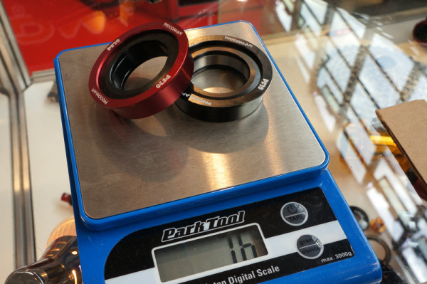 2015-woodman-pressfit-BB30-bottom-bracket-cups01