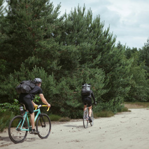 8bar_Adventures_Berlin-Prague_sandy-track