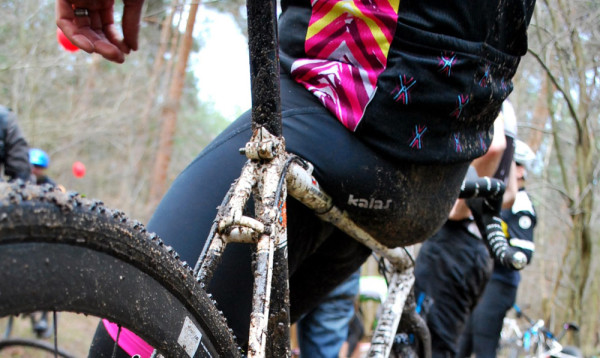RCU_tumblr_Lache-London_Kalas_thermal-bib-shorts_Roubaix_Chevron_jersey_Dresden