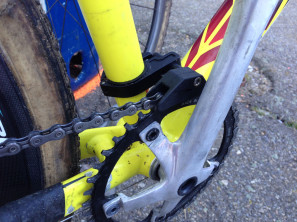 CX-Worlds_old_Empella-Bonfire_pitbike_chainguide