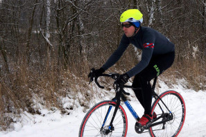 Rapha_Pro-Team_Thermal_bib_shorts_snowy_Terezin_berusd