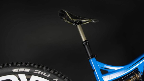 Fair Wheel Bikes Pivot Mach 6 XXTR lightweight enduro mountain bike custom build