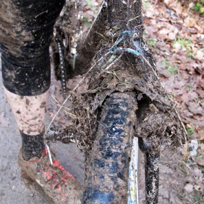 Vittoria_Cross-EVO-XM_33_handmade_cyclocross_tubular-tire_Klicany_mud
