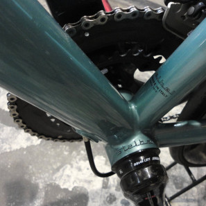 BFS15_Stelbel_SB-03_modern-steel_road-race-bike_PF30-logo-bottom-bracket_made-in-italy