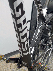 XC_mountain-bike_World-Cup_Nove-Mesto_Helen-Grobert_Ghost-new-Lektor-World-Cup_downtube-shaping