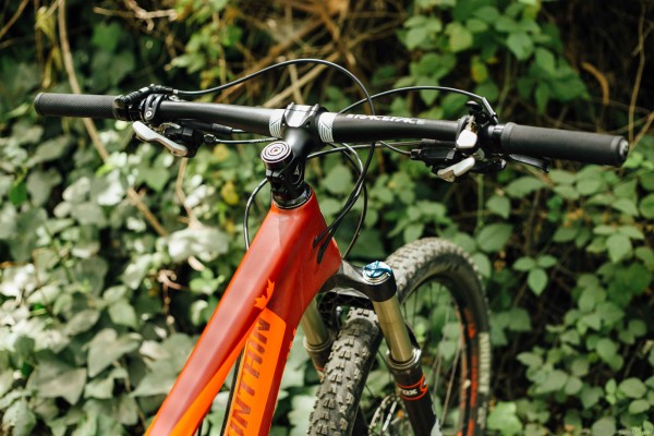 Rocky Mountain Thunderbolt 770 MSL2015 Red-1-5