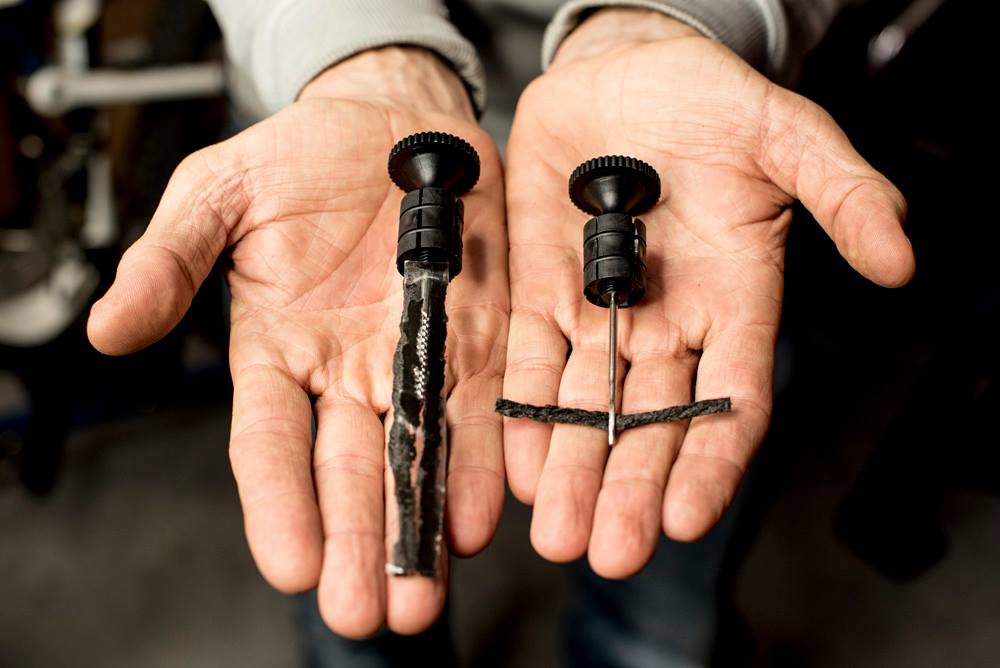 Sahmurai Sword Integrates Tubeless Tire Repair Into Your Handlebars
