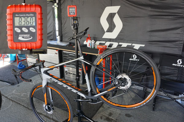 2016 Scott Addict Gravel road bike details and actual weights