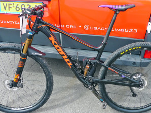 Kona_Hei-Hei-DL-Race_aluminum_XC_full-suspension_mountain-bike_Spencer-Paxson_non-driveside_complete