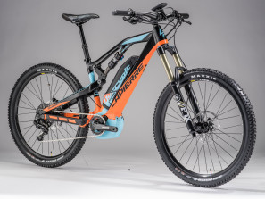 LaPierre_Overvolt_SX_800_Yamaha_3-4_complete_TiltShift