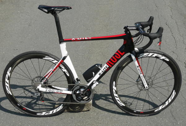 Rose-Bikes_X-Lite-CW_disc-brake-aero-road-bike_driveside-complete