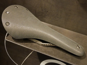 Brooks_new-Cambium-C13-saddle_carbon-rails_aluminum-rivets_complete