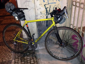 Genesis_Equilibrium-Disc-20_Reynolds-725-steel-all-road-gravel-bike_muddy-touring-night-pic