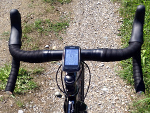 Ritchey_WCS-EvoMax-flared-road-handlebar_on-trail