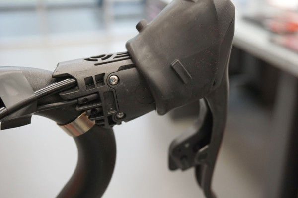 SRAM Red eTAP wireless electronic shifting road bike group front installation and setup