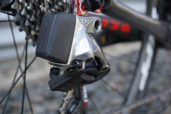 SRAM Red eTAP wireless electronic shifting road bike group rear derailleur