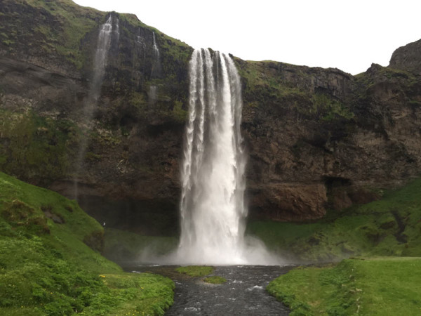 lauf-headquarters-tour-icelandic-scenery01