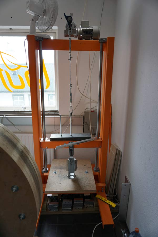 lauf-headquarters-tour-workshop-and-testing-rooms05