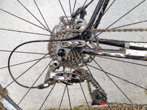 SRAM_Red-22-Hydro-Disc_WiFiLi_muddy-rear-derailleur_big-big-gearing