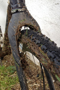 Ritchey_WCS-Carbon-Disc-Cross-Fork_straight-steerer-cyclocross-fork_mud-front