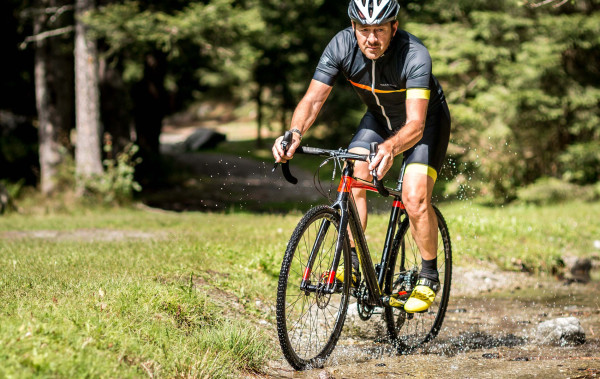 Boardman_CXR-Signature_carbon-disc-brake-cyclocross-bike_Chris-Boardman