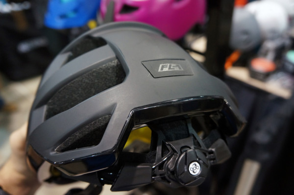 bern helmet road mips (4)