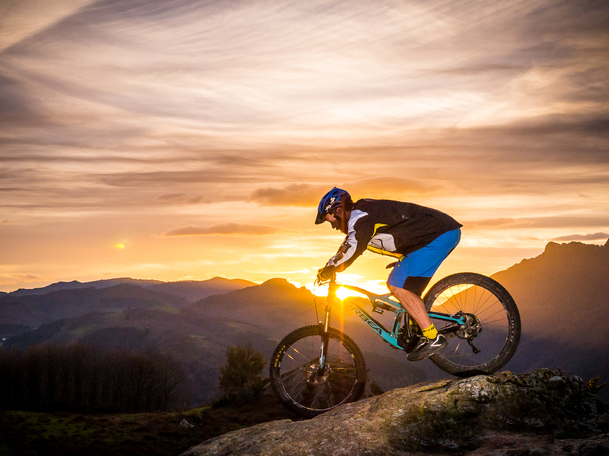 Review: 2016 Orbea Rallon X-Team Boosts an Already Great Design