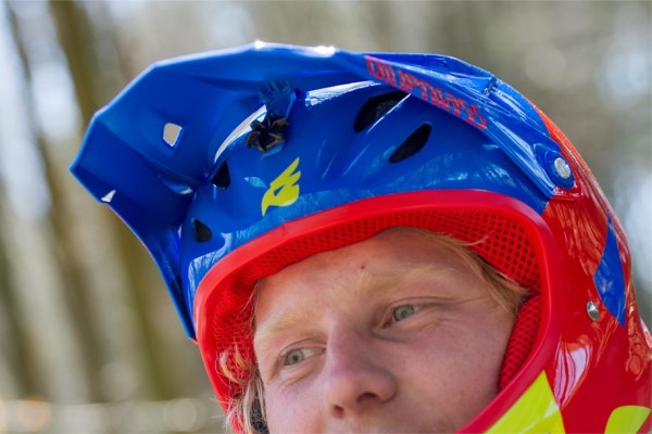 Bluegrass-Eagle_Explicit_full-face-mountain-bike-helmet_visor