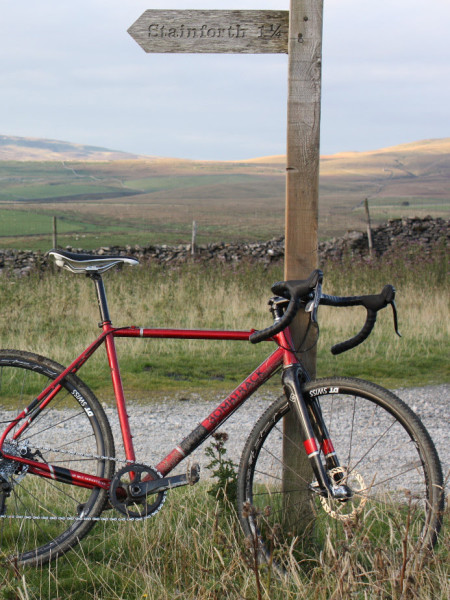Bombtrack-bikes_Hook-2_cyclocross_trail-riding