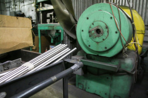 Litespeed titanium bicycle factory tour american bicycle group quintana roo_-85