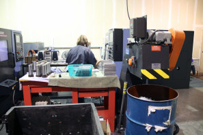 Wolf Tooth Components Factory tour bikerumor made in usa minneapolis mn (40)