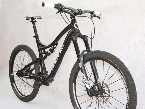 Axxis_AM275_complete-angle